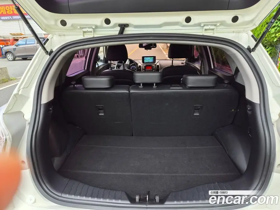 SsangYong TIBOLI 2015 1.6 автомат (гидро), фото 18 SsangYong TIBOLI 2015 1.6 автомат (гидро), фото 18