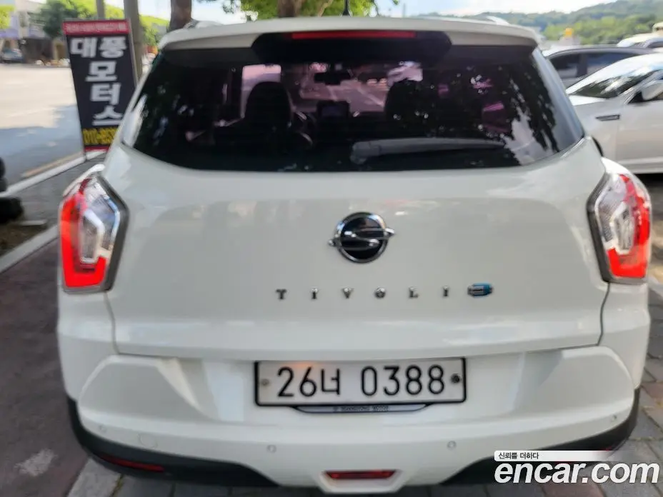 SsangYong TIBOLI 2015 1.6 автомат (гидро), фото 4