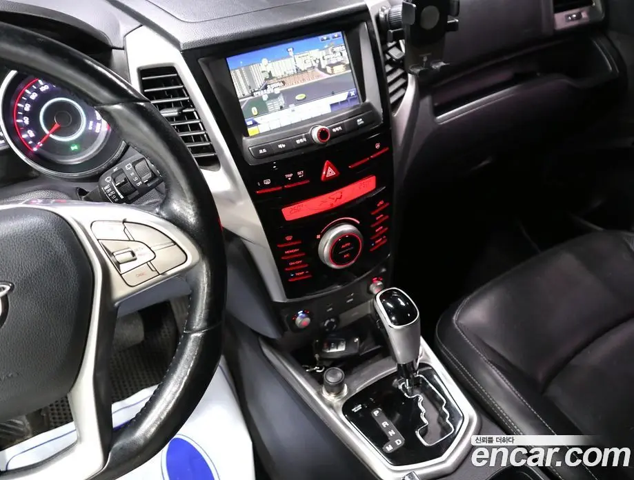 SsangYong TIBOLI 2015 1.6 автомат (гидро), фото 10