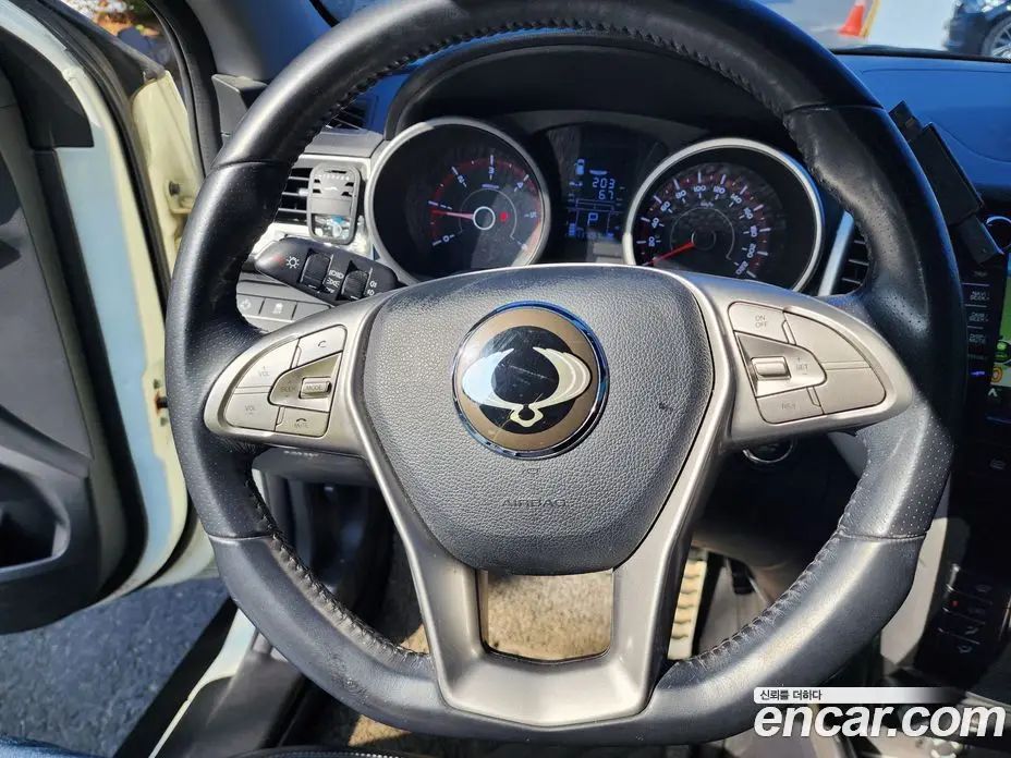 SsangYong TIBOLI 2015 1.6 автомат (гидро), фото 11 SsangYong TIBOLI 2015 1.6 автомат (гидро), фото 11
