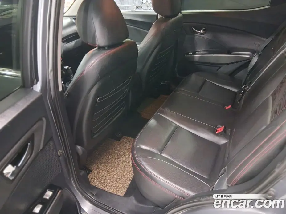 SsangYong TIBOLI 2018 1.6 автомат (гидро), фото 14