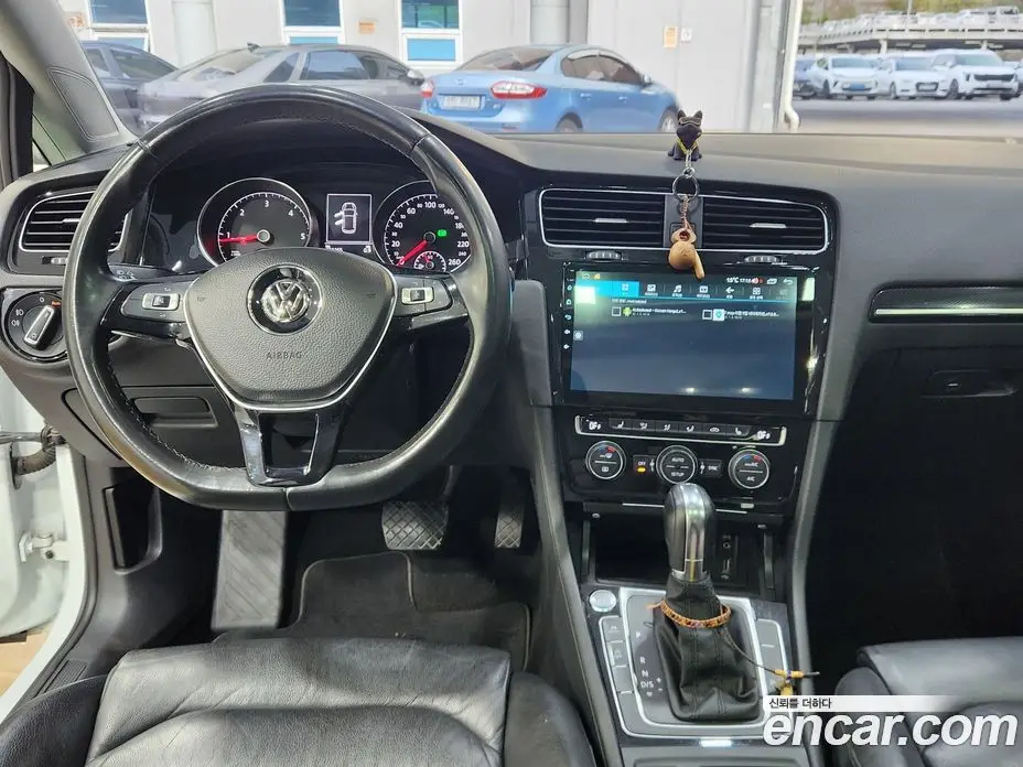Volkswagen Golf 2014 2.0 автомат (гидро), фото 16 Volkswagen Golf 2014 2.0 автомат (гидро), фото 16