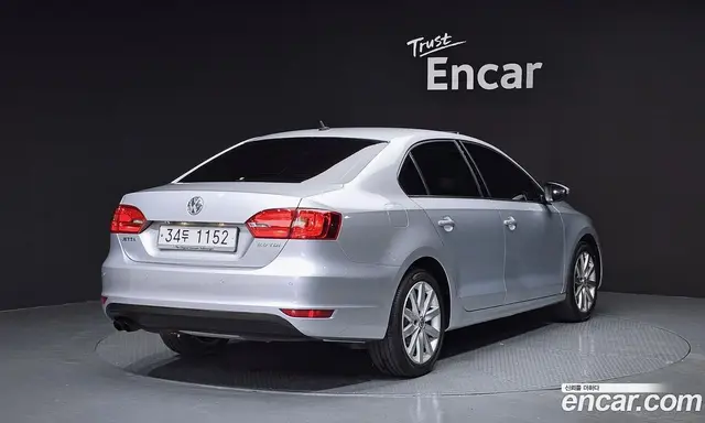 Volkswagen Jetta 2011 2.0 автомат (гидро), миниатюра 2 Volkswagen Jetta 2011 2.0 автомат (гидро), миниатюра 2