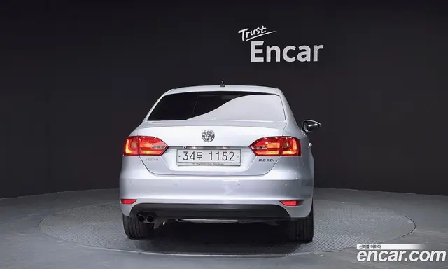 Volkswagen Jetta 2011 2.0 автомат (гидро), миниатюра 4 Volkswagen Jetta 2011 2.0 автомат (гидро), миниатюра 4