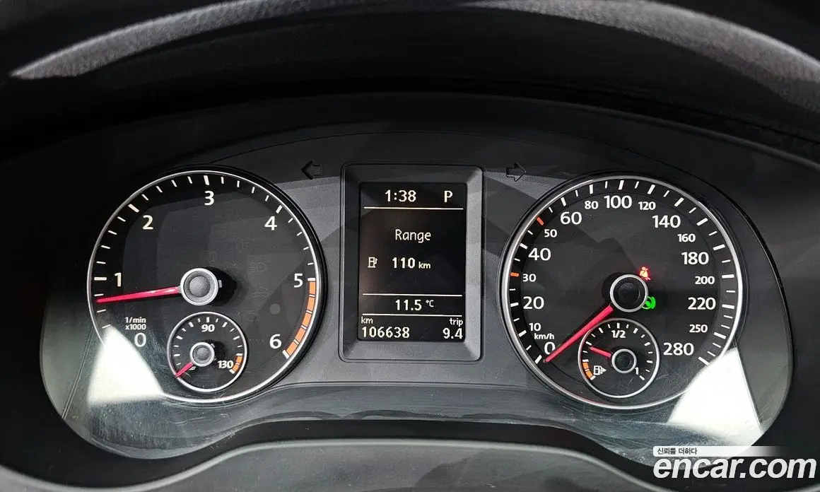 Volkswagen Jetta 2011 2.0 автомат (гидро), фото 8 Volkswagen Jetta 2011 2.0 автомат (гидро), фото 8
