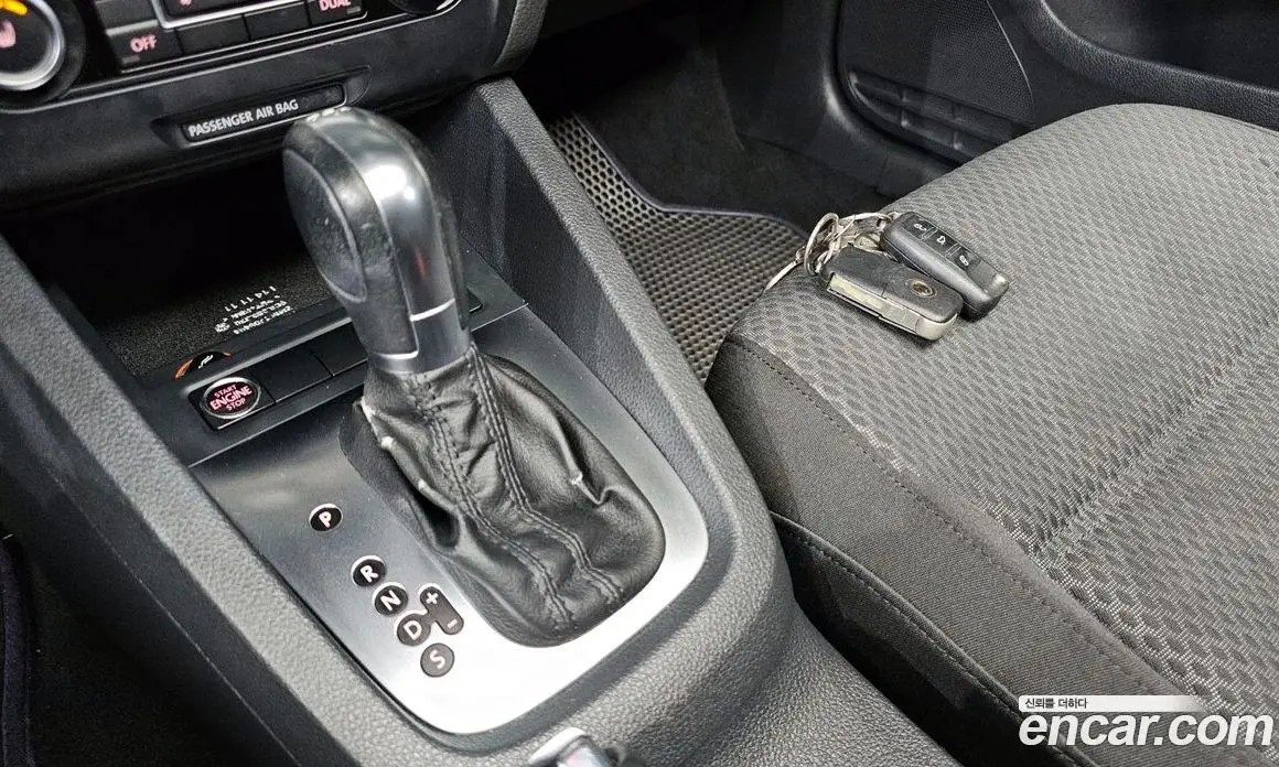 Volkswagen Jetta 2011 2.0 автомат (гидро), фото 9 Volkswagen Jetta 2011 2.0 автомат (гидро), фото 9