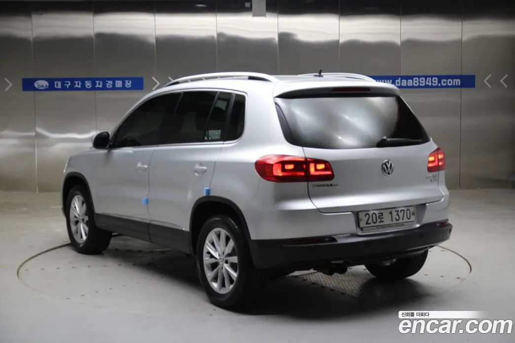 Volkswagen Tiguan 2014 2.0 автомат (гидро), фото 2 Volkswagen Tiguan 2014 2.0 автомат (гидро), фото 2