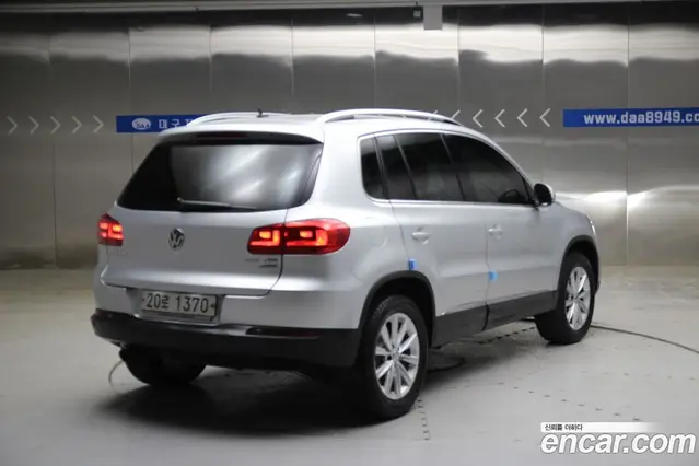 Volkswagen Tiguan 2014 2.0 автомат (гидро), миниатюра 4 Volkswagen Tiguan 2014 2.0 автомат (гидро), миниатюра 4