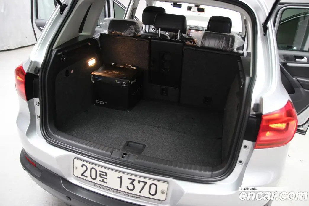 Volkswagen Tiguan 2014 2.0 автомат (гидро), фото 5 Volkswagen Tiguan 2014 2.0 автомат (гидро), фото 5