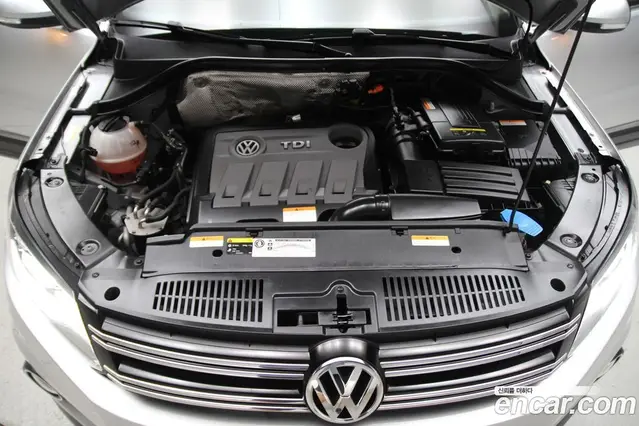 Volkswagen Tiguan 2014 2.0 автомат (гидро), миниатюра 6 Volkswagen Tiguan 2014 2.0 автомат (гидро), миниатюра 6