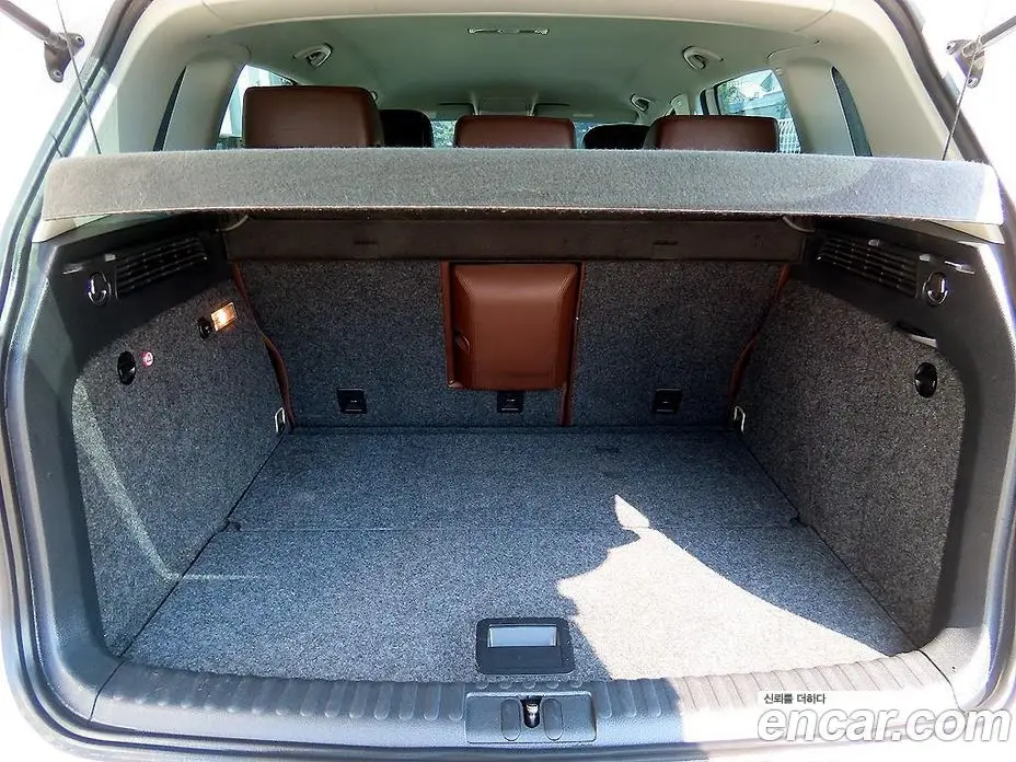 Volkswagen Tiguan 2015 2.0 автомат (гидро), фото 19 Volkswagen Tiguan 2015 2.0 автомат (гидро), фото 19