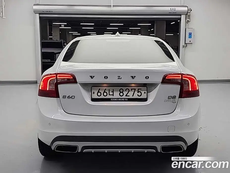 Volvo S60 2014 1.6 автомат (гидро), фото 4 Volvo S60 2014 1.6 автомат (гидро), фото 4