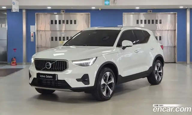 Volvo XC40 2025 2.0 автомат (гидро), миниатюра 1 Volvo XC40 2025 2.0 автомат (гидро), миниатюра 1