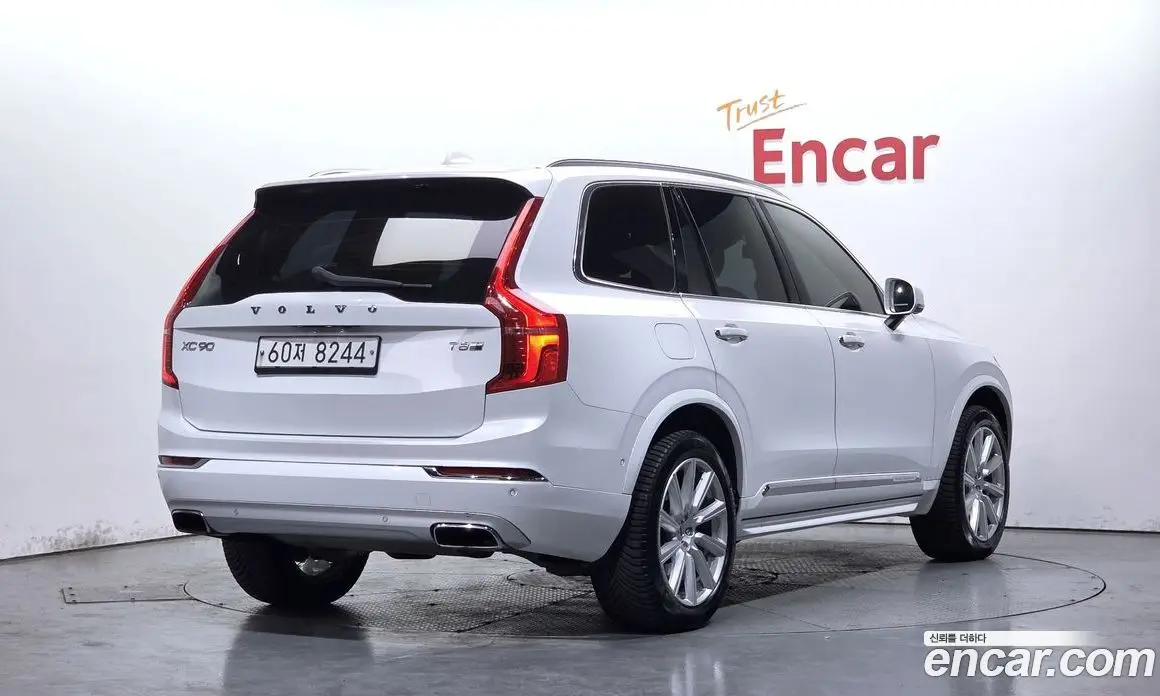 Volvo XC90 2018 2.0 автомат (гидро), фото 2 Volvo XC90 2018 2.0 автомат (гидро), фото 2