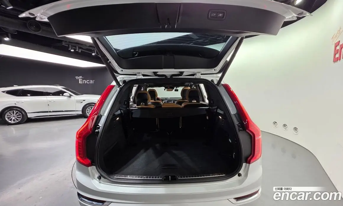 Volvo XC90 2018 2.0 автомат (гидро), фото 20 Volvo XC90 2018 2.0 автомат (гидро), фото 20