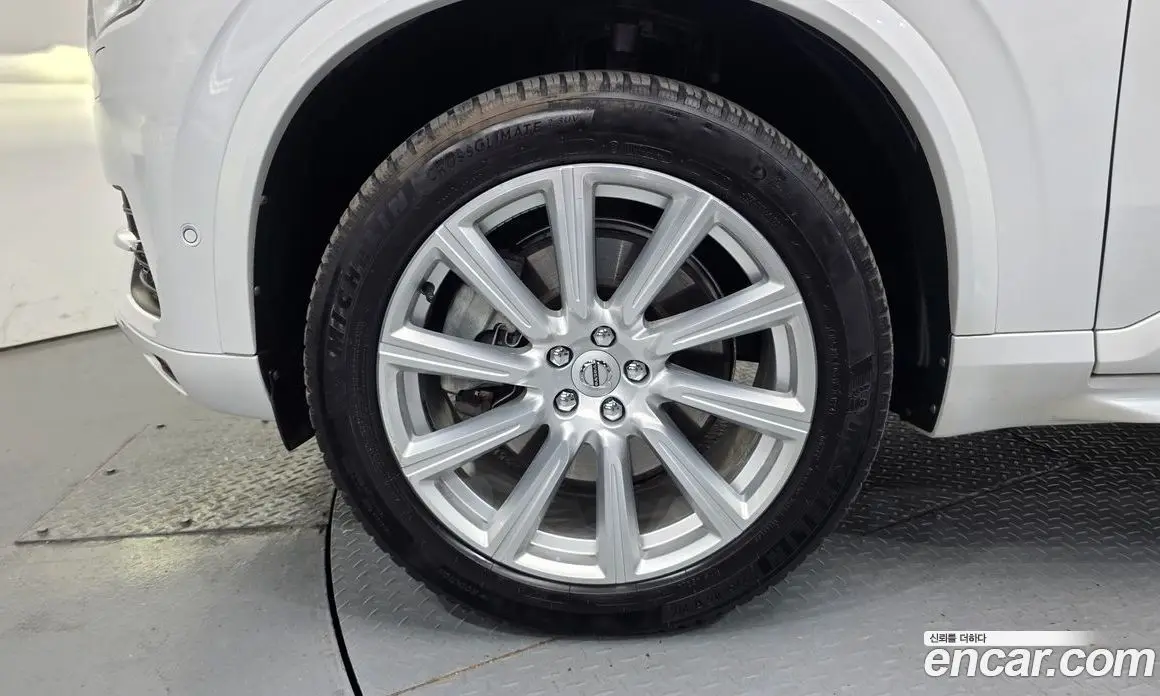 Volvo XC90 2018 2.0 автомат (гидро), фото 5 Volvo XC90 2018 2.0 автомат (гидро), фото 5