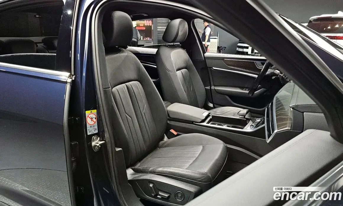 Audi A6 2021 2.0 автомат (гидро), фото 10