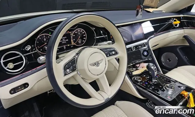 Bentley Flying Spur 2021 4.0 автомат (гидро), миниатюра 12