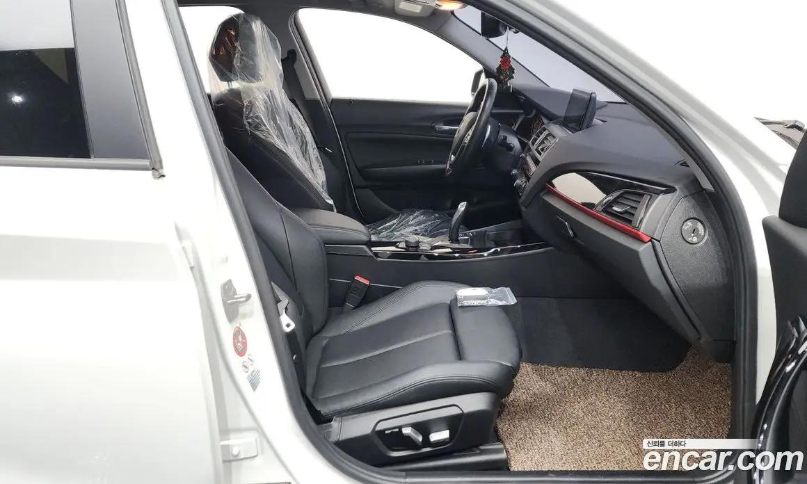 BMW 1 серия 2016 2.0 автомат (гидро), фото 11
