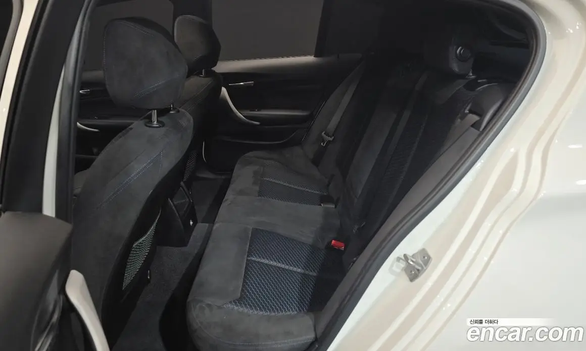 BMW 1 серия 2018 2.0 автомат (гидро), фото 11