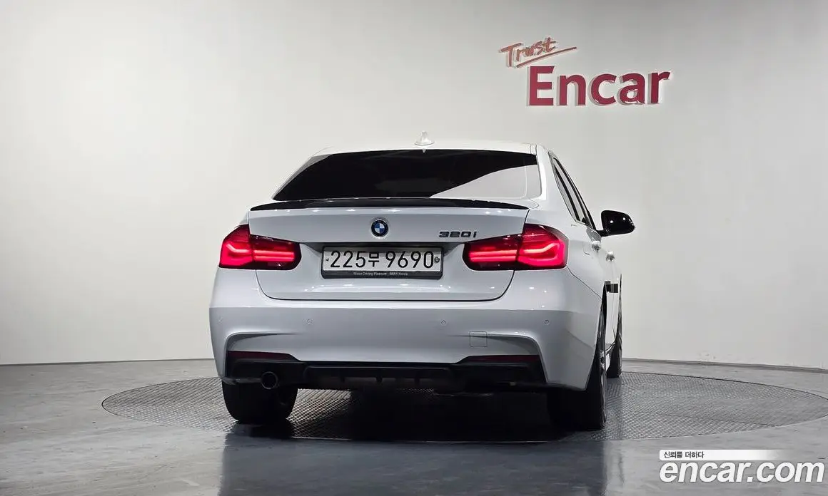 BMW 3 серия 2018 2.0 автомат (гидро), фото 4