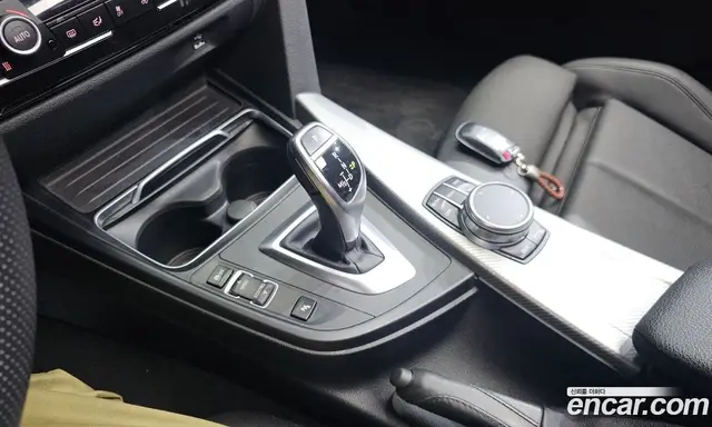 BMW 3 серия 2018 2.0 автомат (гидро), миниатюра 9