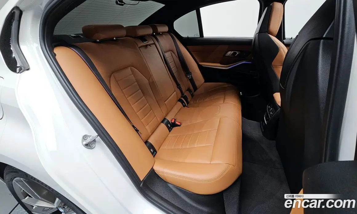 BMW 3 серия 2021 3.0 автомат (гидро), фото 16