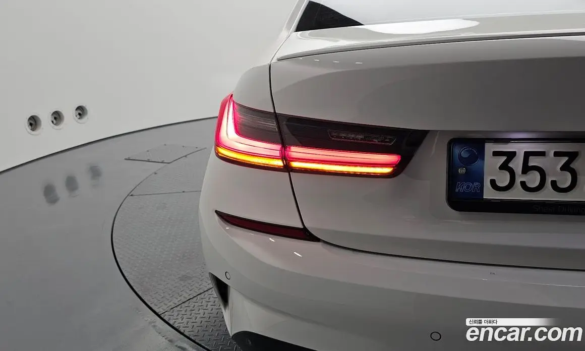 BMW 3 серия 2021 3.0 автомат (гидро), фото 9