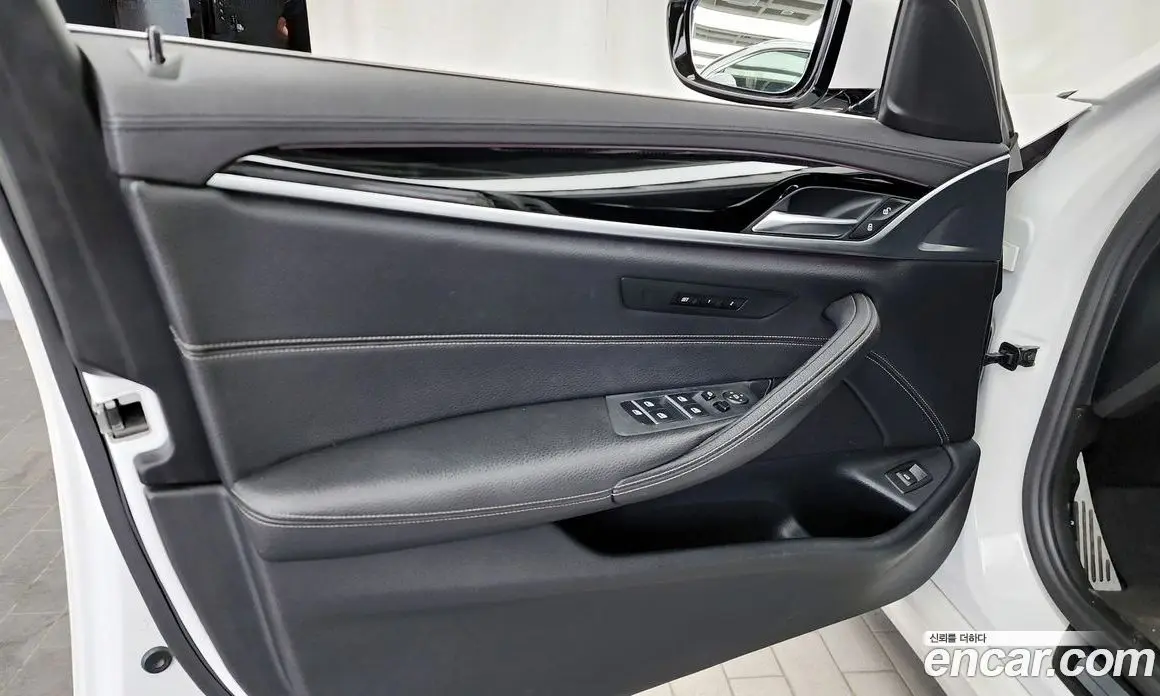 BMW 5 серия 2018 2.0 автомат (гидро), фото 14