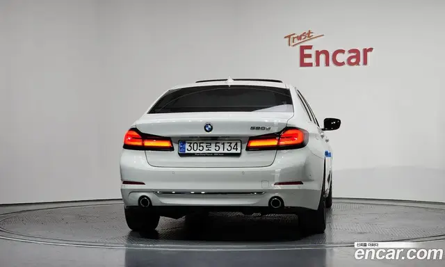 BMW 5 серия 2018 2.0 автомат (гидро), миниатюра 4
