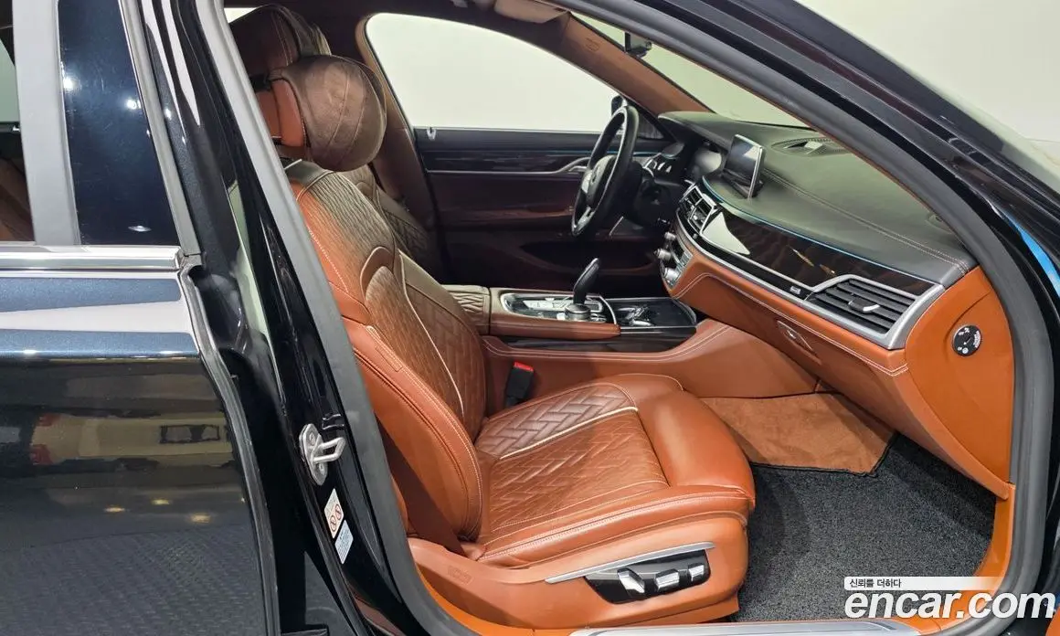 BMW 7 серия 2020 6.6 автомат (гидро), фото 11
