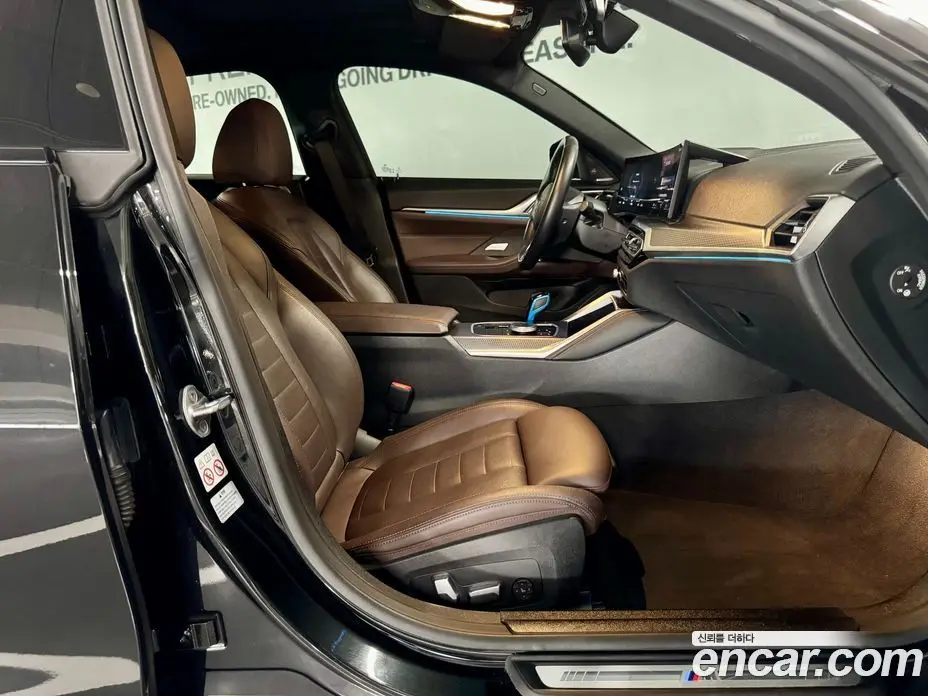 BMW i4 2023 автомат (гидро), фото 12