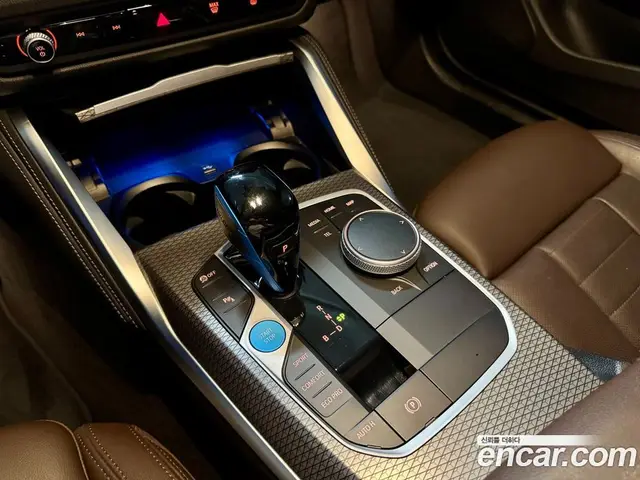 BMW i4 2023 автомат (гидро), миниатюра 9