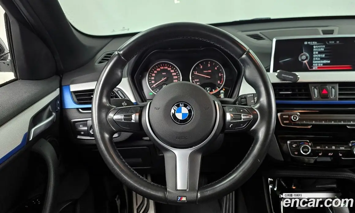 BMW X1 2016 2.0 автомат (гидро), фото 14