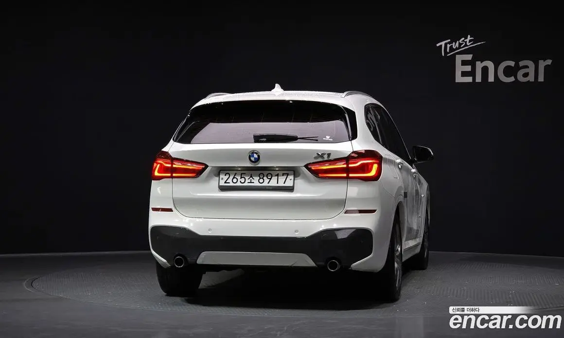 BMW X1 2016 2.0 автомат (гидро), фото 4
