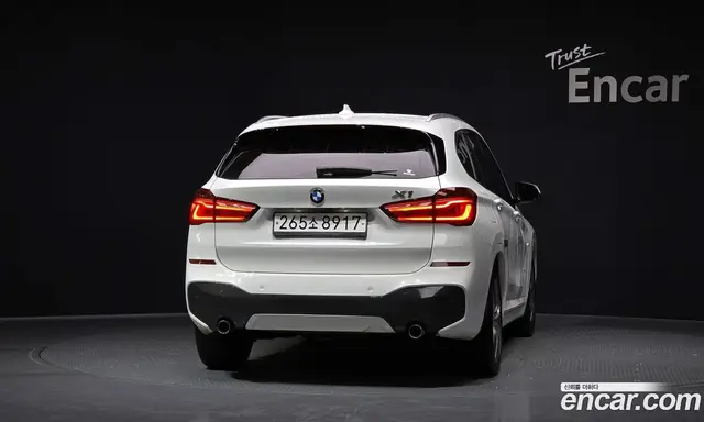 BMW X1 2016 2.0 автомат (гидро), миниатюра 4