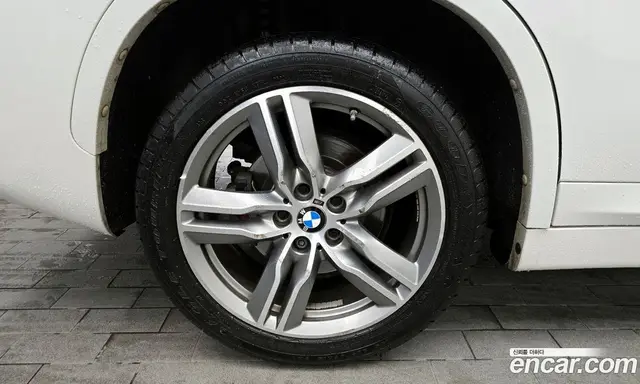 BMW X1 2016 2.0 автомат (гидро), миниатюра 5
