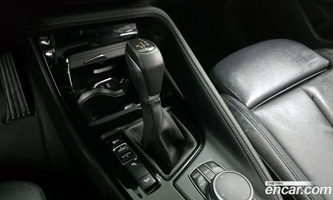 BMW X1 2016 2.0 автомат (гидро), фото 9