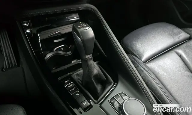 BMW X1 2016 2.0 автомат (гидро), миниатюра 9