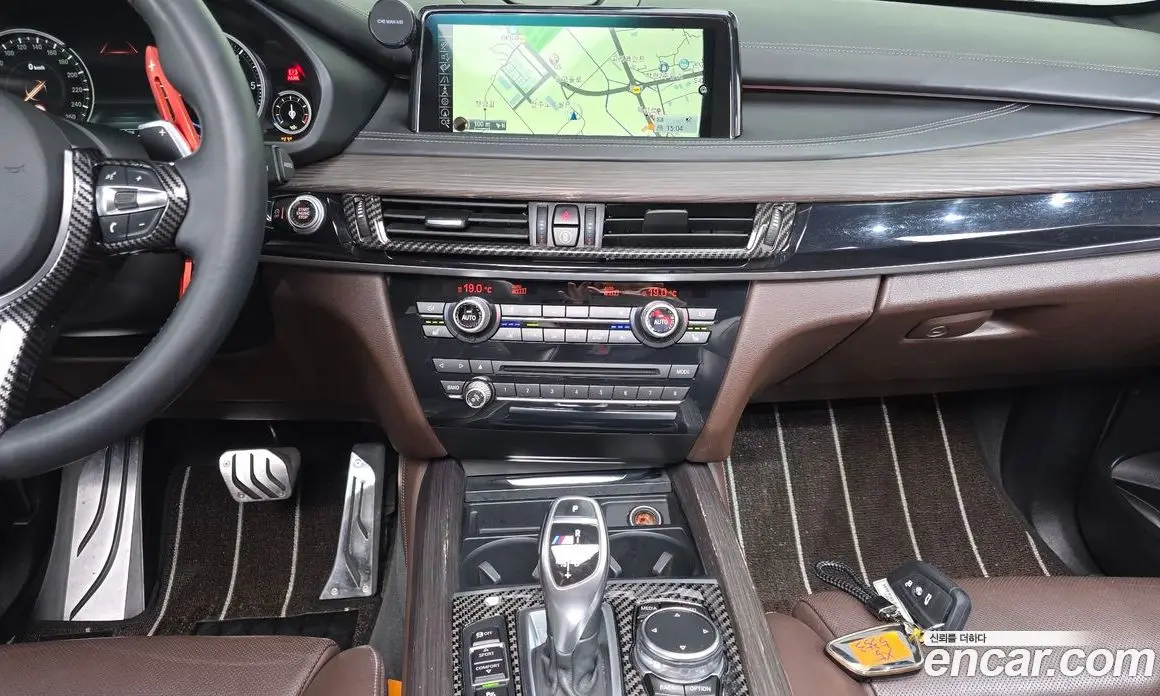 BMW X5 2015 3.0 автомат (гидро), фото 15