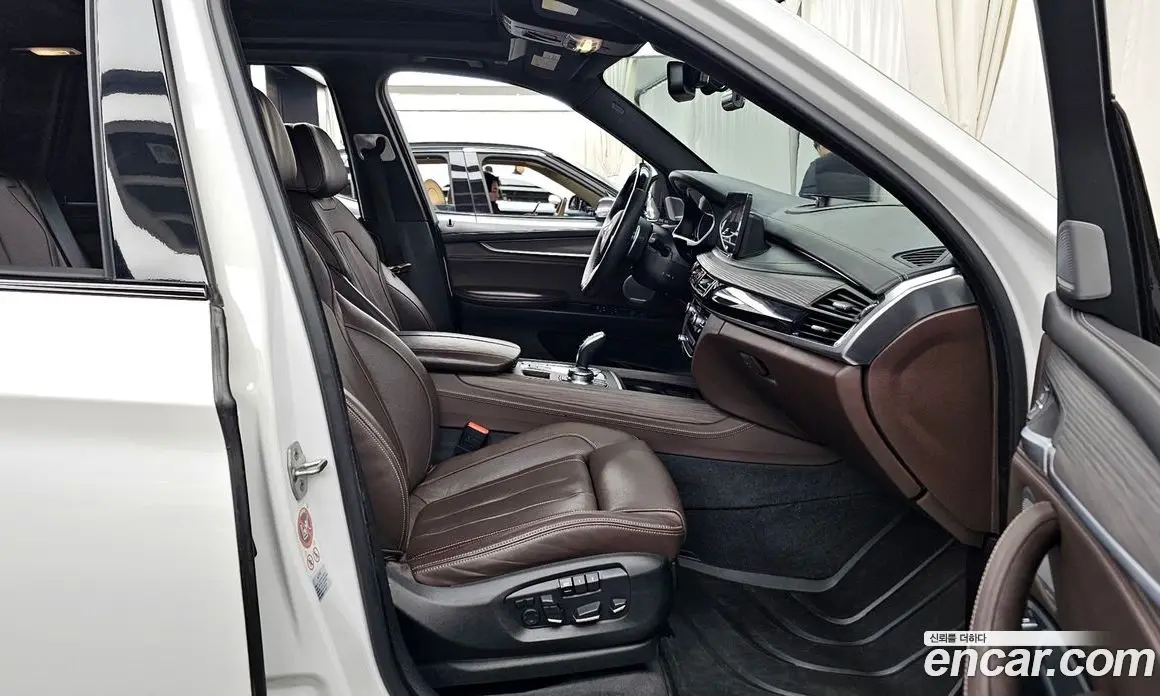 BMW X5 2017 3.0 автомат (гидро), фото 11