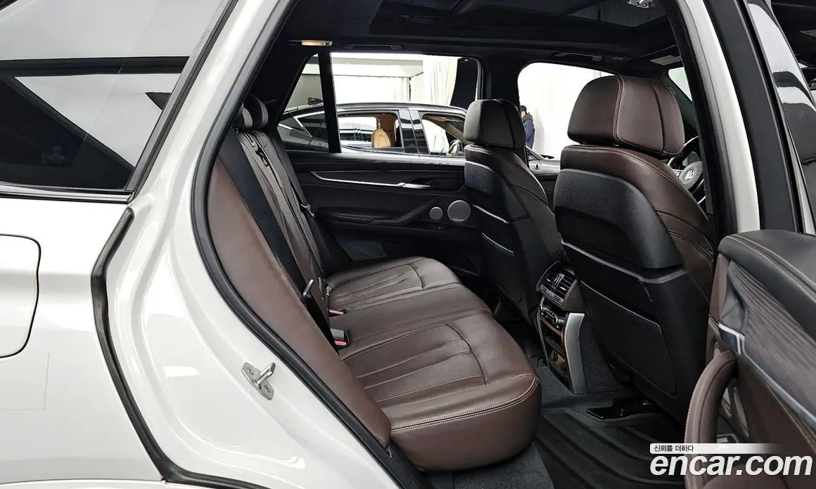 BMW X5 2017 3.0 автомат (гидро), фото 12