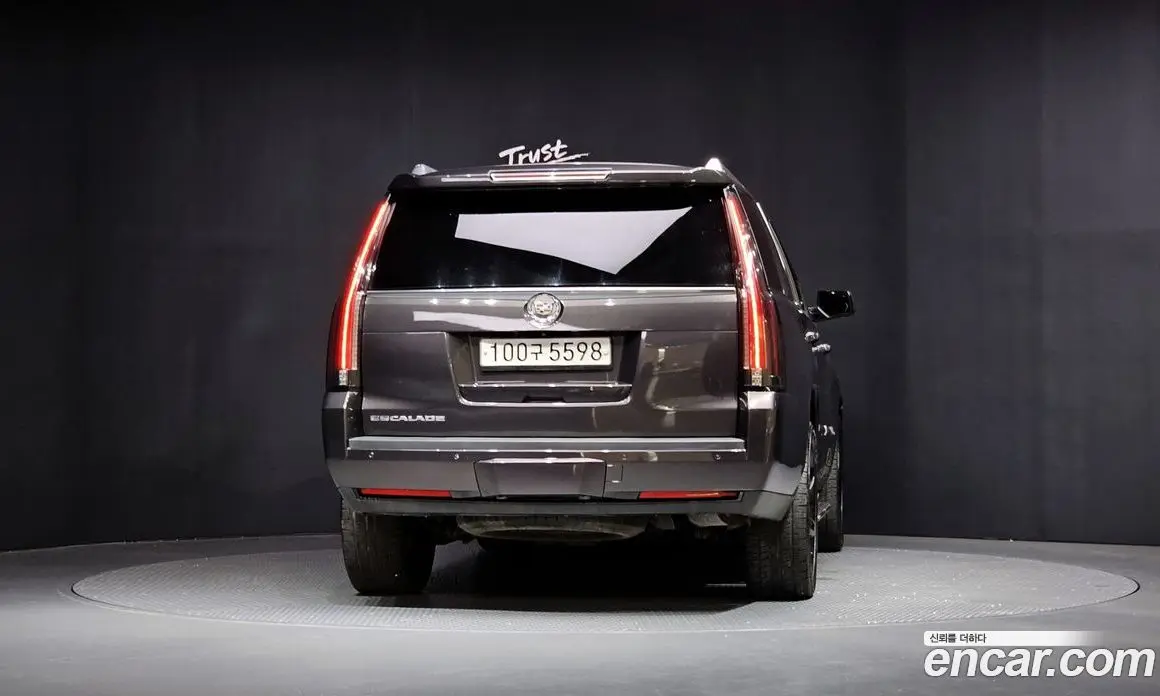 Cadillac Escalade 2015 6.2 автомат (гидро), фото 4 Cadillac Escalade 2015 6.2 автомат (гидро), фото 4