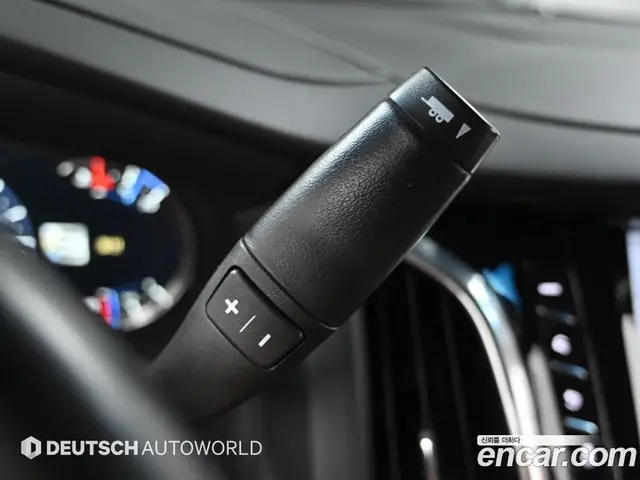 Cadillac Escalade 2019 6.2 автомат (гидро), миниатюра 9