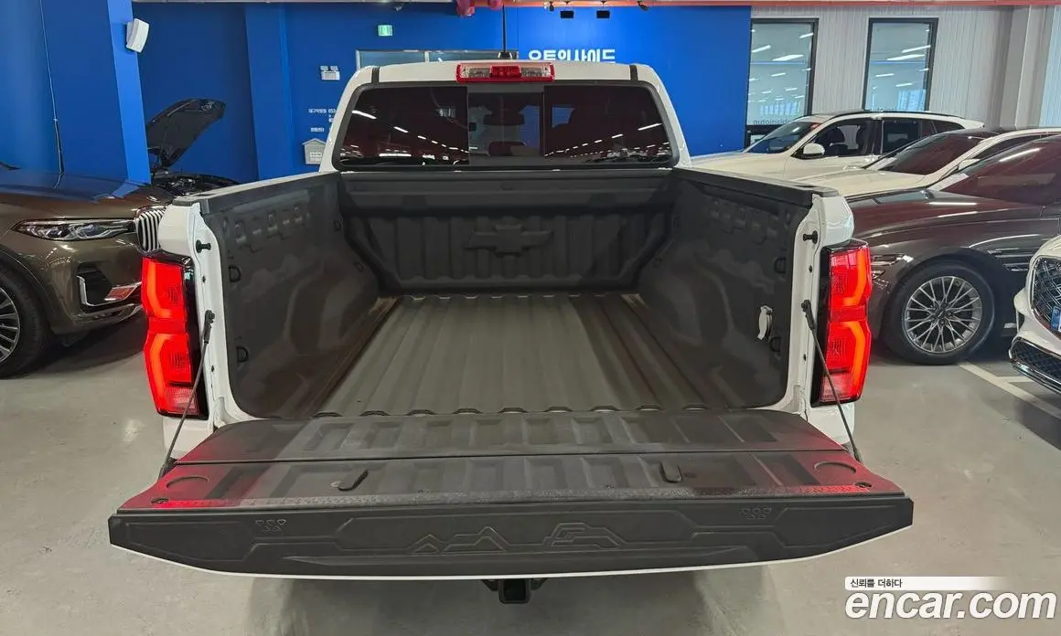 Chevrolet Colorado 2023 2.7 автомат (гидро), фото 18 Chevrolet Colorado 2023 2.7 автомат (гидро), фото 18