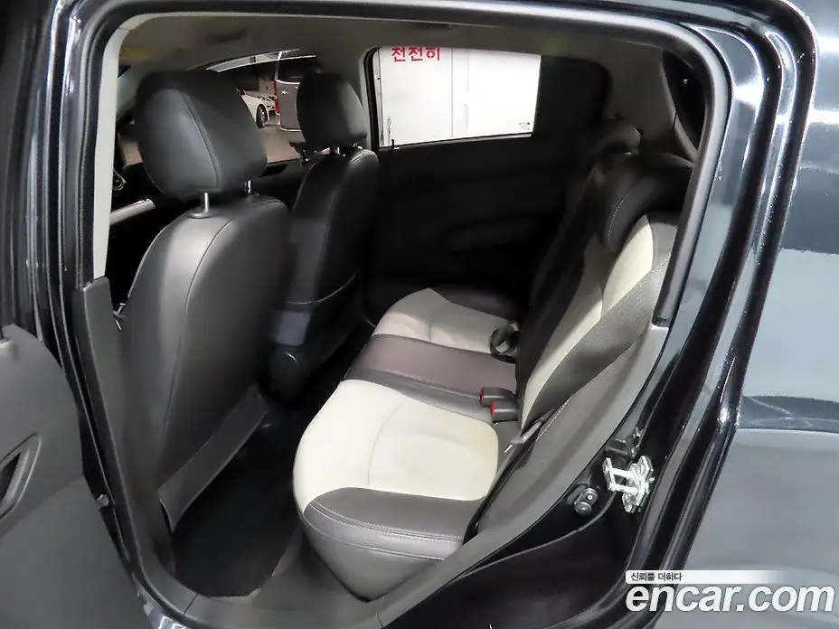 Chevrolet Matiz 2010 1.0 автомат (гидро), фото 17