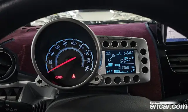 Chevrolet Spark 2012 1.0 автомат (гидро), миниатюра 11
