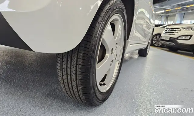 Chevrolet Spark 2012 1.0 автомат (гидро), миниатюра 7