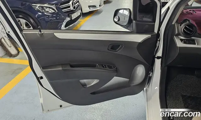 Chevrolet Spark 2012 1.0 автомат (гидро), миниатюра 9