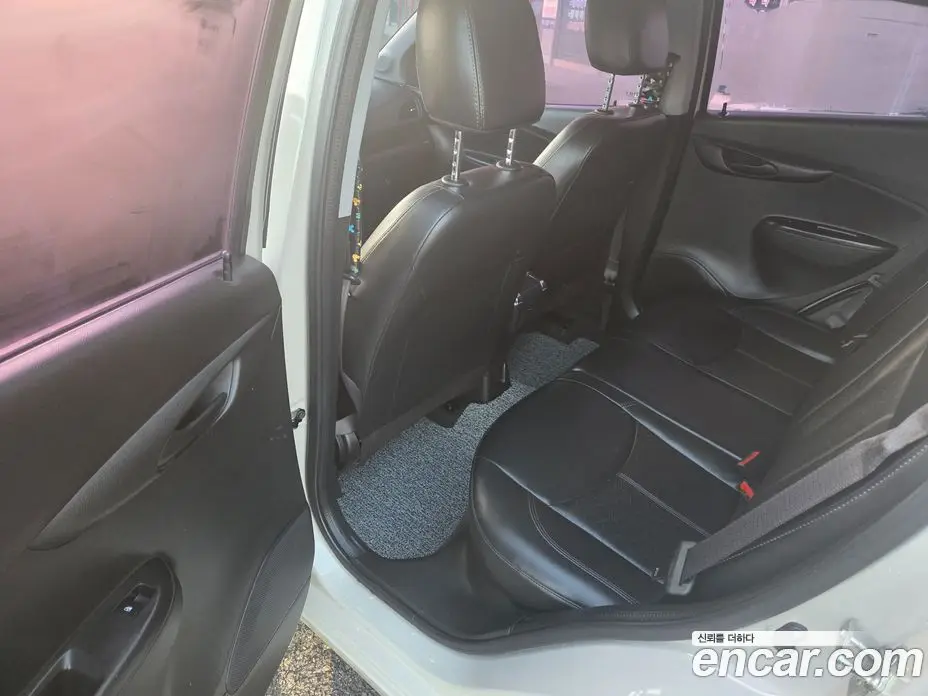 Chevrolet Spark 2017 1.0 автомат (гидро), фото 9